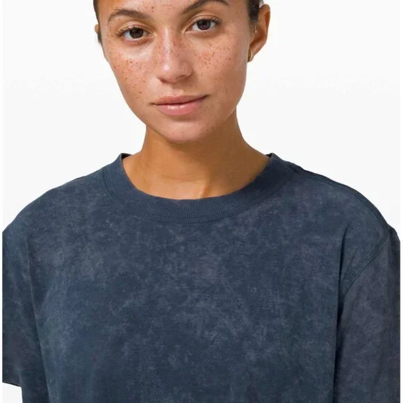 Lululemon All Yours Crop Tee *Wash Cloudy Wash True Navy - Picture 4 of 9